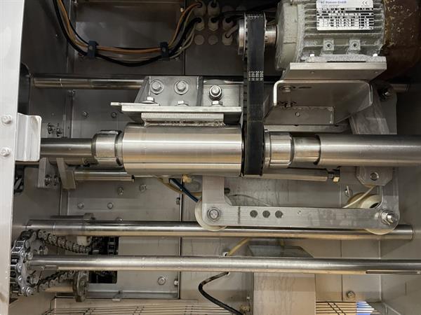 Grote foto abl ap15 gtf ananas en meloenschiller ap15 en snijmachine gtf agrarisch tuinbouw