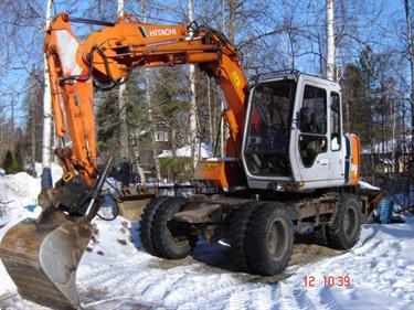 Grote foto gezocht banden kraan daewoo en hitachi doe het zelf en verbouw kranen en graafmachines