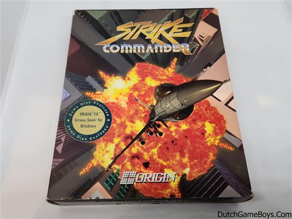 Grote foto pc big box strike commander spelcomputers games overige merken