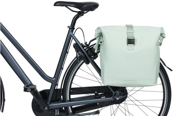 Grote foto dubbele fietstas basil soho nordlicht mik 41 liter pastel groen motoren overige accessoires