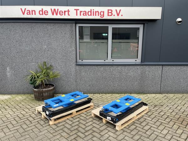 Grote foto heftruck kistenkantelaar kantelaar fem2 met zijarm doe het zelf en verbouw hefwerktuigen