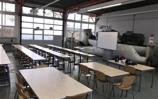 Grote foto te huur bedrijfspand visserijweg 2 farmsum huizen en kamers bedrijfspanden