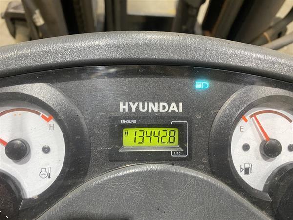 Grote foto 2012 hyundai diesel heftruck 3300kg 425cm side shift triplex mast agrarisch heftrucks