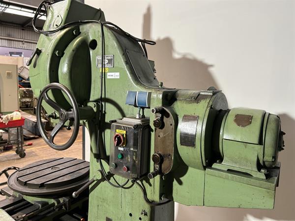Grote foto verticale steekbank steekmachine slotting machine ravensburg 750mm doe het zelf en verbouw ijzerwaren en bevestigingsmiddelen