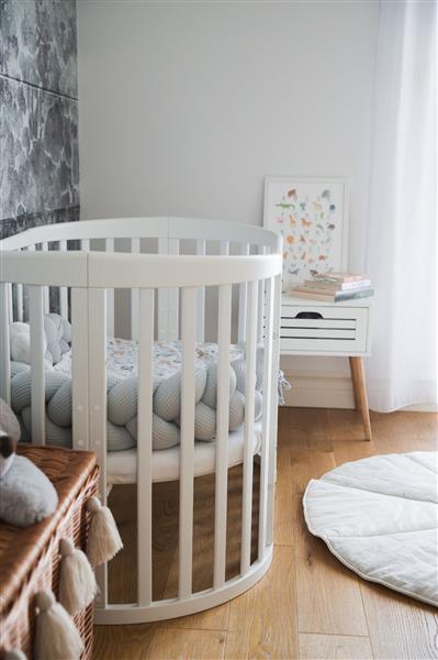 Grote foto bedomrander velvet vlecht 210cm raspberry bumper raspberry kinderen en baby complete kinderkamers