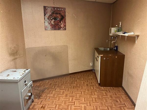 Grote foto te huur winkelpand limbrichterstraat 15 sittard huizen en kamers bedrijfspanden