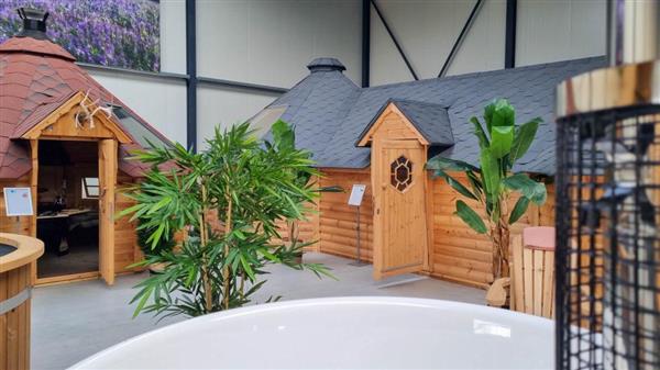 Grote foto houtgestookte hot tub incl. sterke binnenkuip beauty en gezondheid sauna