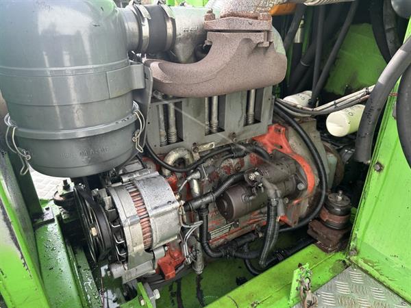 Grote foto tumoba sp2 spruitenplukker nagekeken en met extra beveiligingen agrarisch oogstmachines