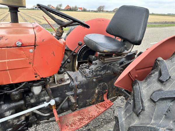 Grote foto massey ferguson 147 agrarisch tractoren