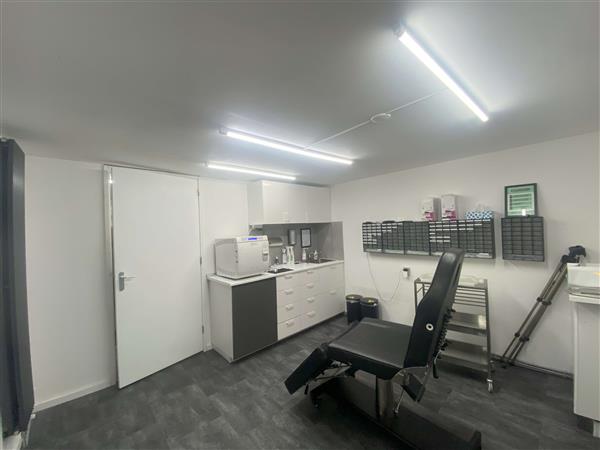 Grote foto te huur winkelpand akerstraat 3a heerlen huizen en kamers bedrijfspanden
