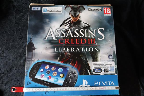 Grote foto assassin creed iii liberation promo game store shop standee display sign box ps vita spelcomputers games overige games