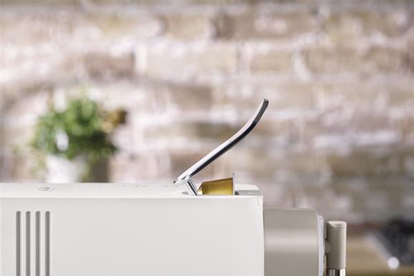 Grote foto nespresso de longhi lattissima one koffiemachine wit witgoed en apparatuur koffiemachines en espresso apparaten