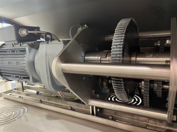 Grote foto foodlogistik shreddr classic 140 snijmachine voor blokken juliene reepjes friet en plakken agrarisch tuinbouw