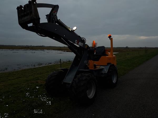 Grote foto quappen q27 wiellader minishovel 2011 agrarisch shovels