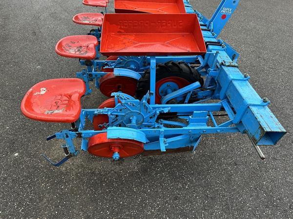 Grote foto super prefer plantmachine agrarisch zaaimachines