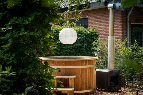 Grote foto hottub houtgestookt aanbieding tuin en terras zwembaden toebehoren