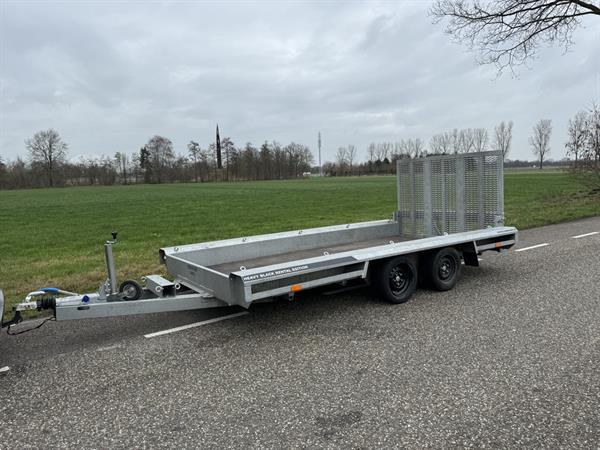 Grote foto machine transporter vlemmix 2 asser 400x180cm demo 2023 1940kg laadvermogen agrarisch aanhangwagens