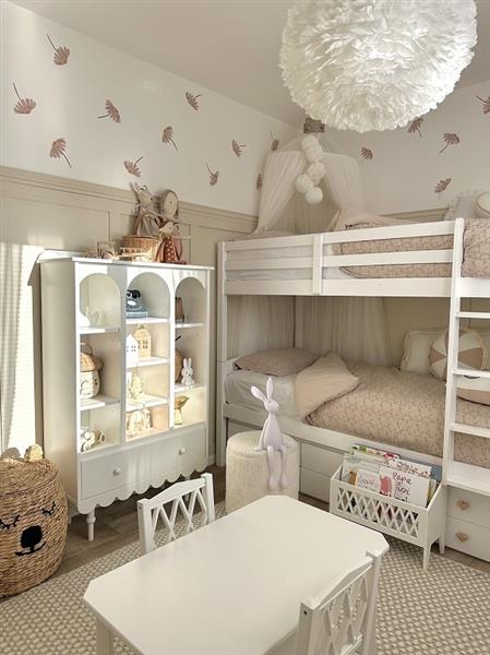 Grote foto speelgoedkast babushka white white kinderen en baby complete kinderkamers