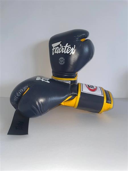 Grote foto fairtex bgv9 heavy hitter s blue yellow 14oz sport en fitness overige sport en fitness