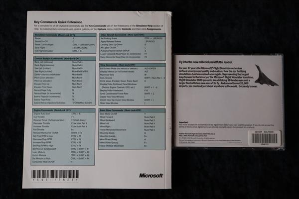 Grote foto microsoft flight simulator 2000 pc game manual spelcomputers games overige games