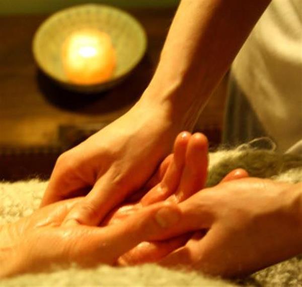 Grote foto masseuse diensten en vakmensen masseurs en massagesalons