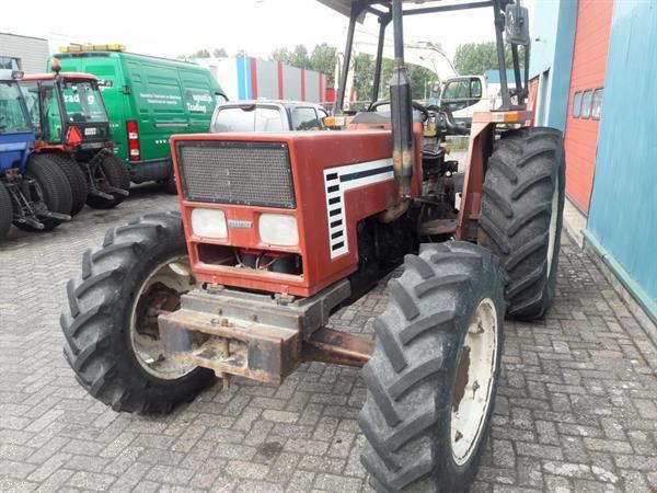 Grote foto fiat 65 66 dt agrarisch tractoren