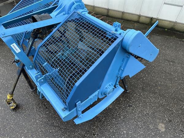 Grote foto imants spitmachine 150 cm met harkrol agrarisch akkerbouw