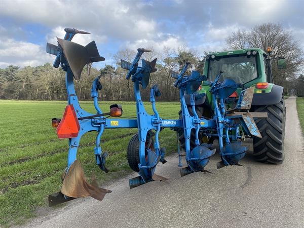 Grote foto lemken 4 schaar vario ploeg agrarisch ploegen