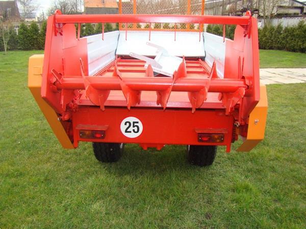 Grote foto dra import 2500 agrarisch strooiers