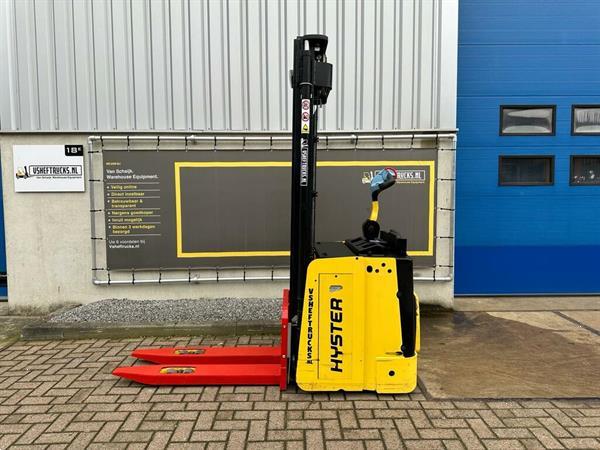 Grote foto vs 21560 elektrische stapelaar hyster s15s 3800mm weinig uren doe het zelf en verbouw hefwerktuigen