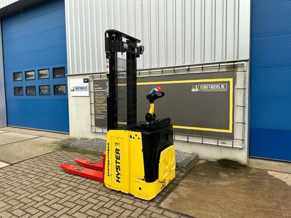 Grote foto vs 21560 elektrische meerijd stapelaar hyster s15s 3800mm doe het zelf en verbouw hefwerktuigen