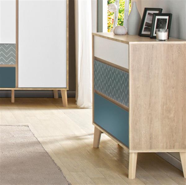 Grote foto larvik tienerkamer blond eiken wit gami antiek en kunst stoelen en banken