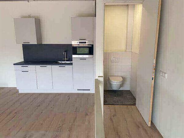 Grote foto te huur bedrijfspand overvliet 28 utrecht huizen en kamers bedrijfspanden