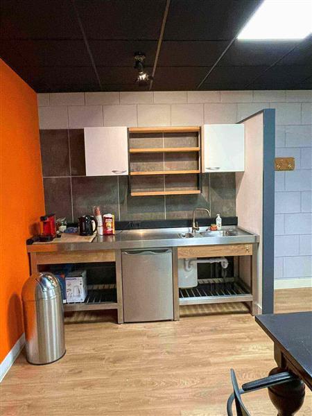 Grote foto te huur bedrijfspand gieterijstraat 76 ridderkerk huizen en kamers bedrijfspanden