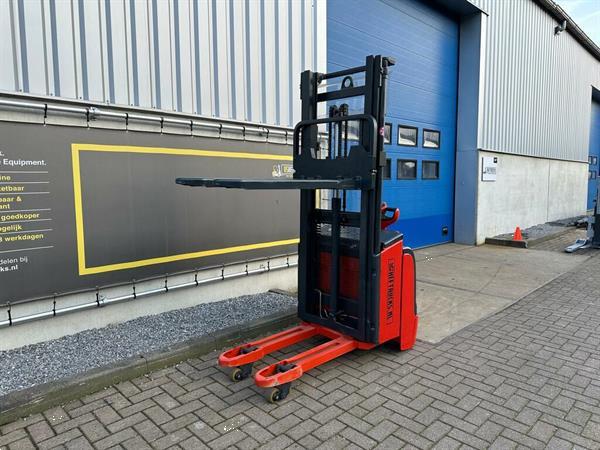 Grote foto vs 21565 elektrische stapelaar linde l16i initiele lift 3224mm doe het zelf en verbouw hefwerktuigen