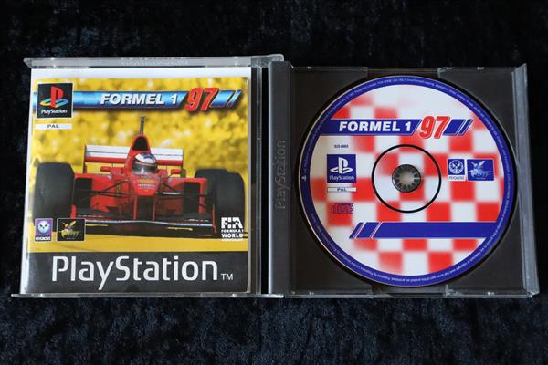 Grote foto formel 1 97 playstation 1 ps1 spelcomputers games overige playstation games