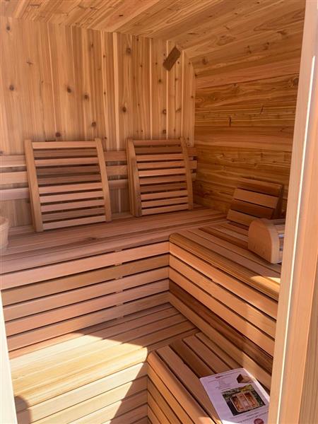 Grote foto luna sauna met veranda knotty red cedar sport en fitness sauna