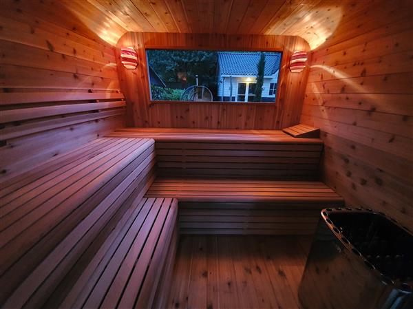 Grote foto luna sauna met veranda knotty red cedar sport en fitness sauna