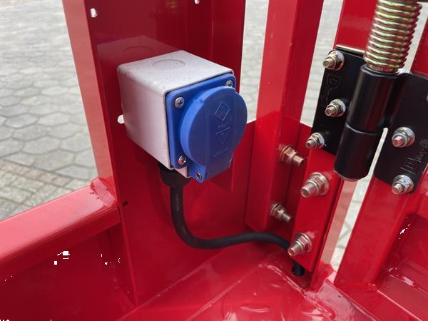 Grote foto magni es0807 ac schaarhoogwerker nieuw 165 lease doe het zelf en verbouw hoogwerkers