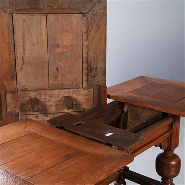 Grote foto lange smalle renaissance tafel ca 1630 eikenhout met originele bladen tot 12 personen no.922215 antiek en kunst stoelen en banken