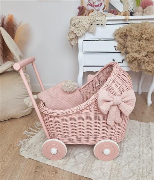 Grote foto poppenwagen roze met roze dekens roze met roze dekens kinderen en baby poppen