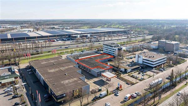 Grote foto te huur bedrijfspand beneluxweg 5 oosterhout huizen en kamers bedrijfspanden