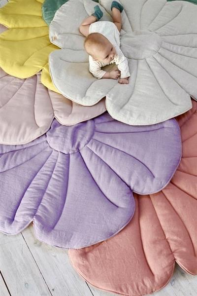 Grote foto linen bloom mat coral pink dahlia coral pink kinderen en baby complete kinderkamers