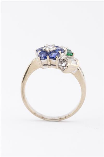 Grote foto wit gouden strik ring met saffier smaragd en briljanten sieraden tassen en uiterlijk ringen voor haar