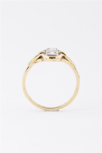 Grote foto gouden art nouveau ring met briljanten en diamanten sieraden tassen en uiterlijk ringen voor haar