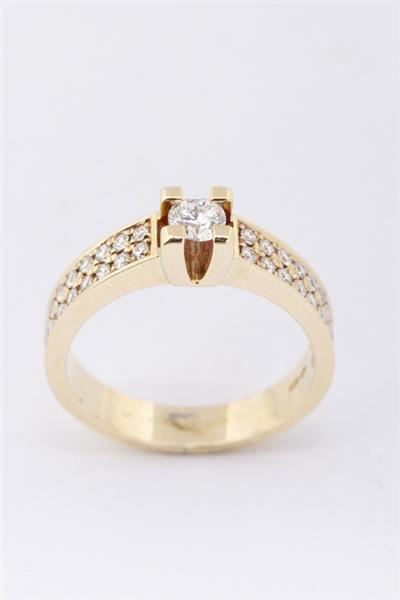 Grote foto gouden band ring met briljanten kleding dames sieraden