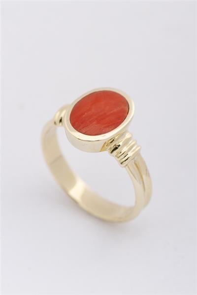 Grote foto gouden ring met bloedkoraal kleding dames sieraden