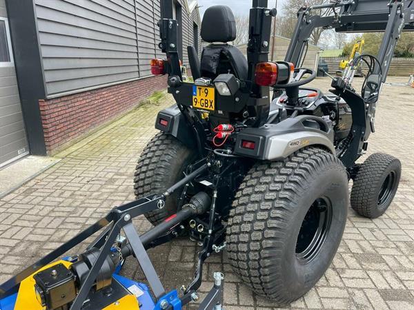 Grote foto solis 26 hst minitractor nieuw black edition met frontlader agrarisch tractoren