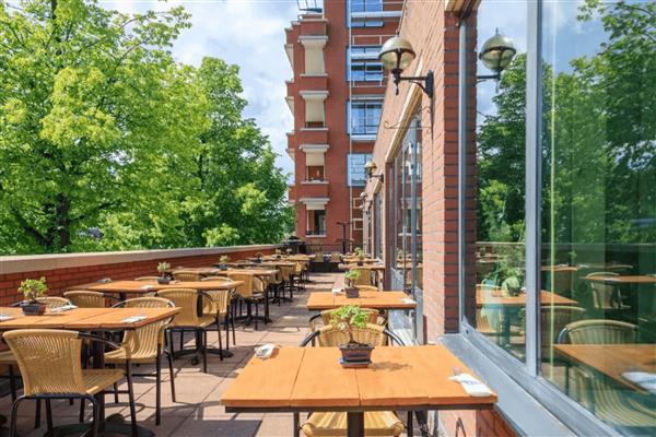 Grote foto te huur winkelpand de schoof 230 hendrik ido ambacht huizen en kamers bedrijfspanden