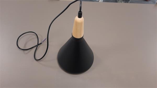 Grote foto hanglamp modern zwart rond met hout valott olen huis en inrichting overige